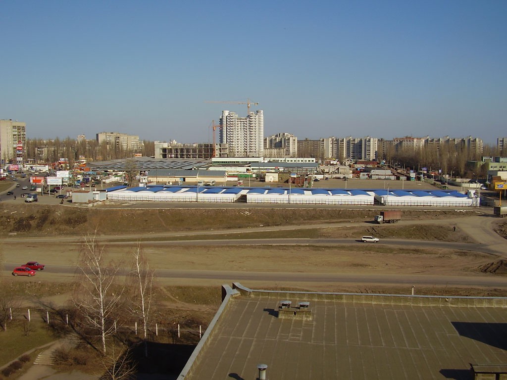 Юго-Западный рынок в Воронеже с высоты фото