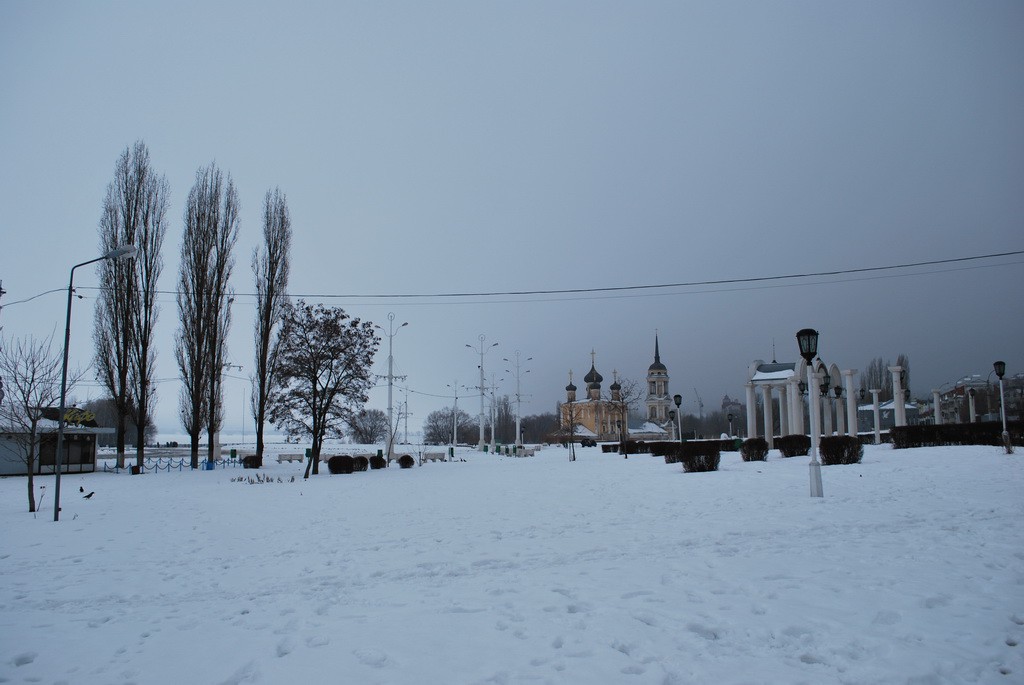 Адмиралтейская площадь зимой в Воронеже фото