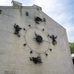 Часы на кукольном театре в Воронеже фото