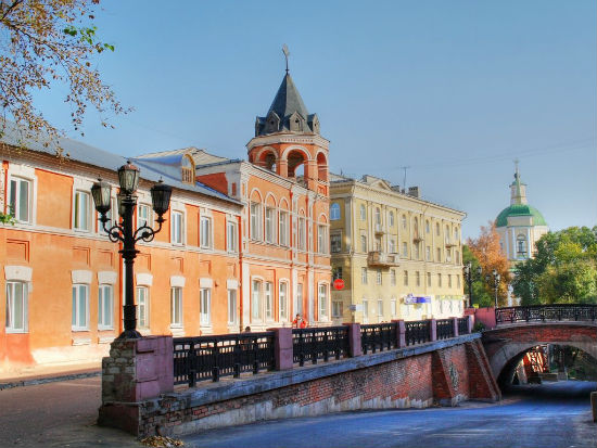 Каменный мостик в Воронеже фото