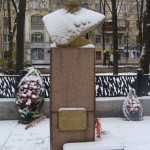 Памятник Войцеховскому в Воронеже фото