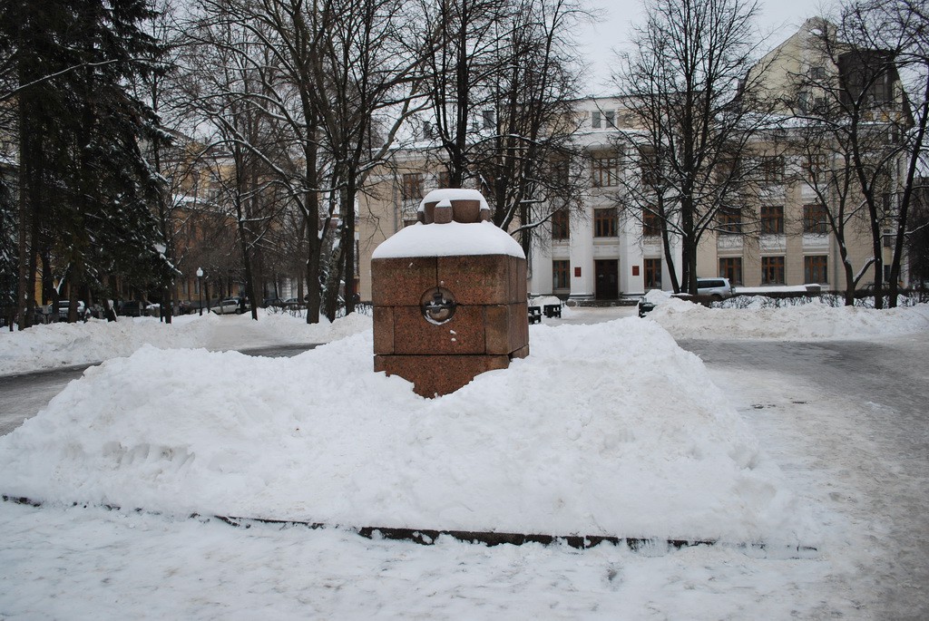 Памятник жертвам белого террора в Воронеже фото