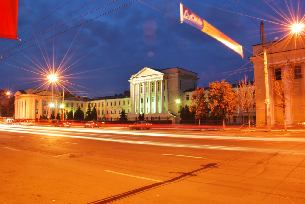 Строительный университет в Воронеже фото в ночное время