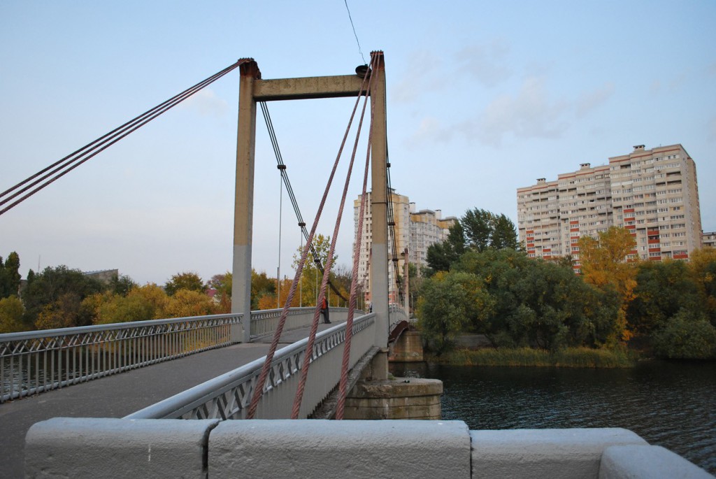 Висячий мост в Воронеже фото