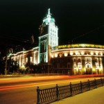 Вид ночью на башню ЮВЖД города Воронежа фото